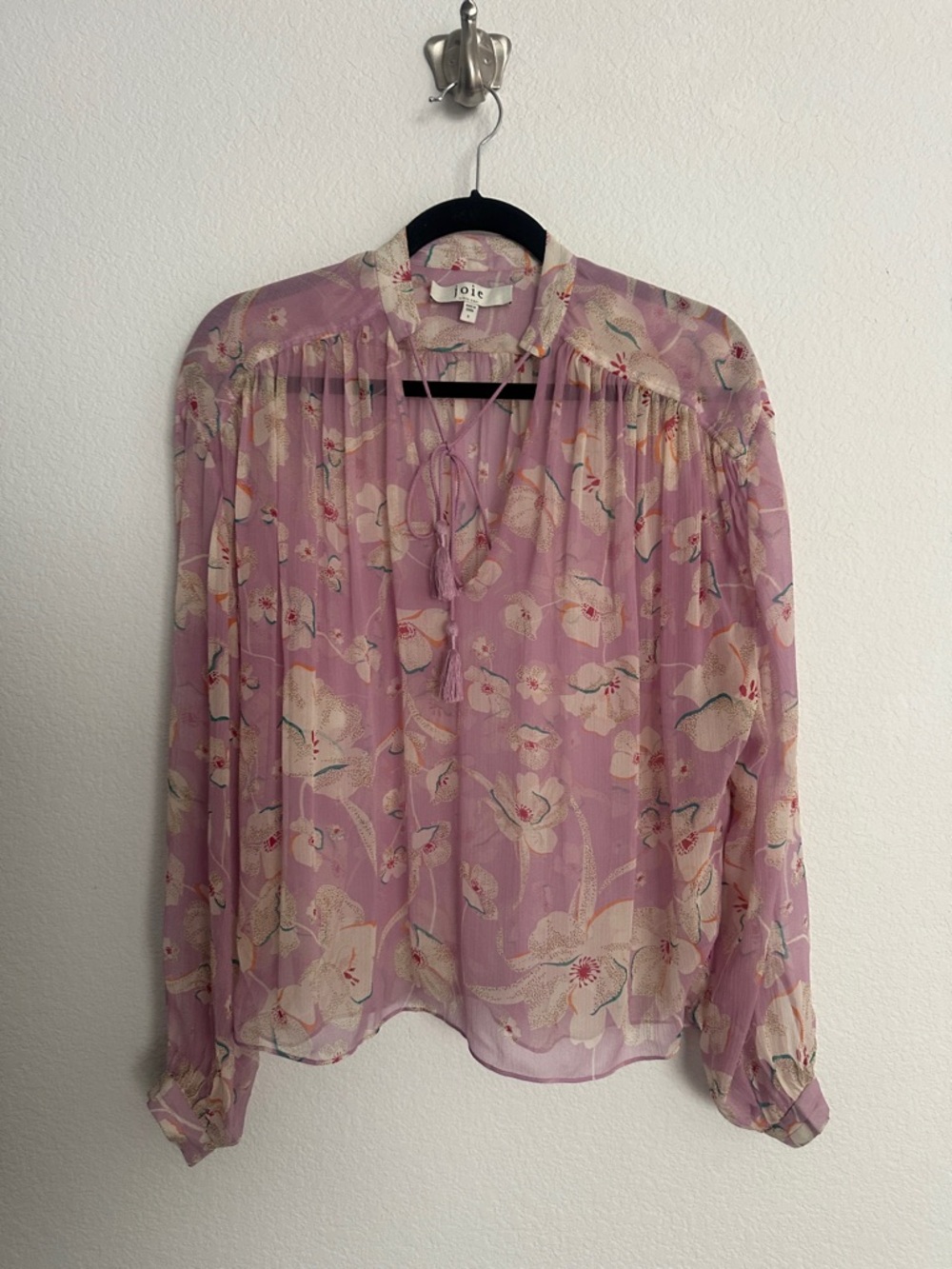 Joie Feyenna beautiful silk delicate blouse S $248 - Picture 5 of 12